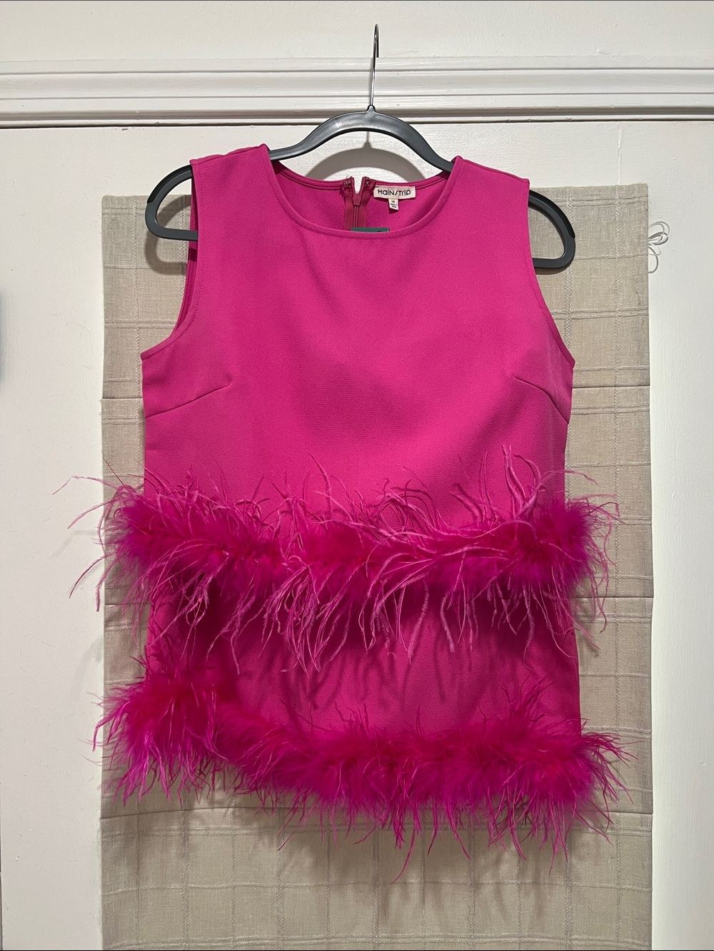 Hot Pink Feather-Trim Sleeveless Party Set